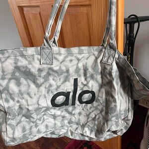 Alo Yoga Tote Bag
